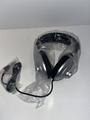 Samson HP30 Stereo Headphones. New In Box