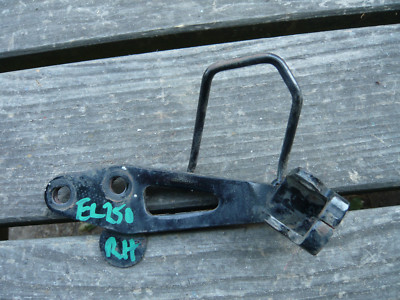 Kawasaki EL250 B Eliminator Fußrastenhalter RH Bracket Fußraste Raste Footpeg 