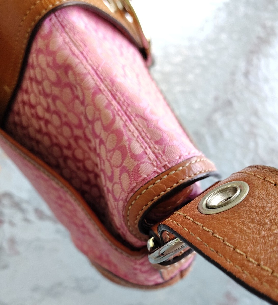 Coach Vintage F10926 Soho Y2K Pink Signature C Canvas Leather