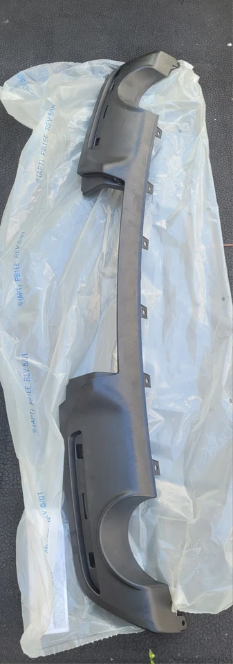 Ford Explorer-Valance 2016 fabricante de equipos originales FB5Z17K835DPTM para corte de enganche de fábrica Foto 3 de 4