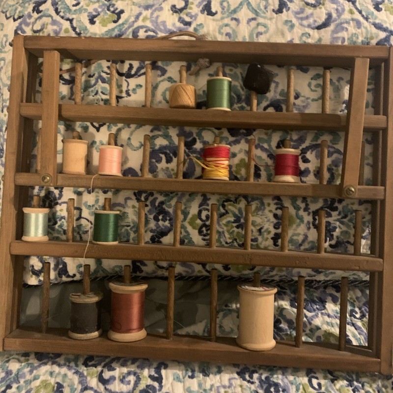 Vintage Wood Thread Rack Wall Hanging Spool Holder 38  Space Spool Rack