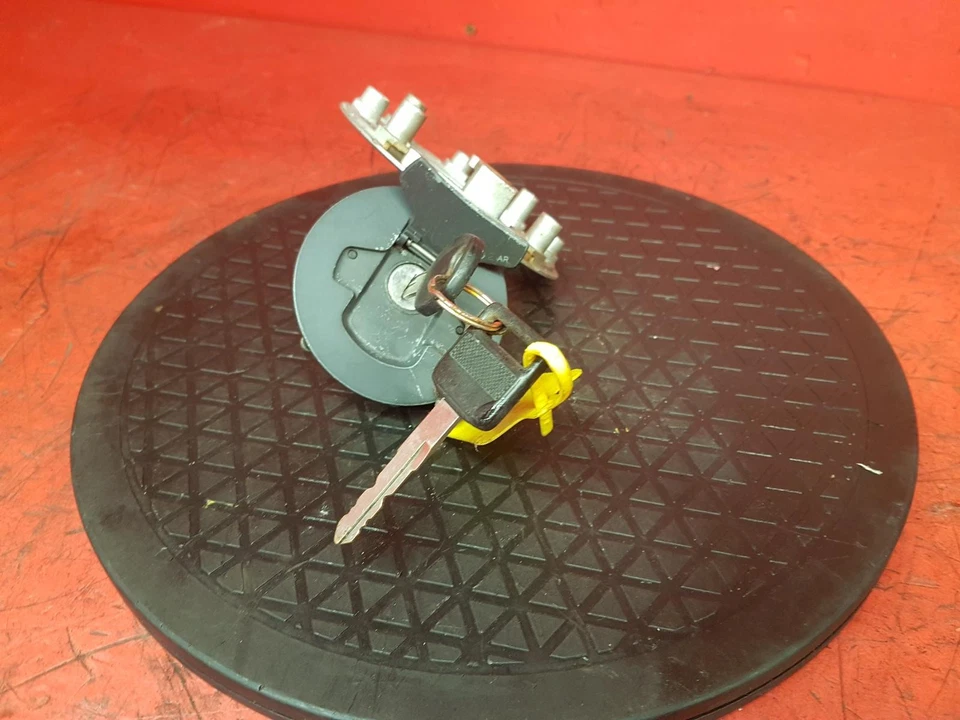 Suzuki GSF 600 2001 encendido y llave Foto 4 de 4