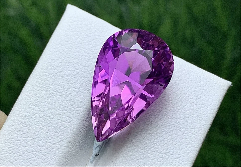 Розовый драгоценный камень кунцит россыпью 21,75 карата из Афганистана - Изображение 2 из 4