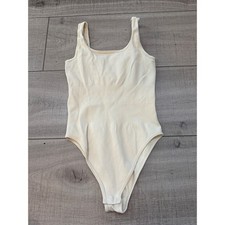 OQQ Women Cream Ribbed Knit Sleeveless Scoop Neck Bodysuit Medium
