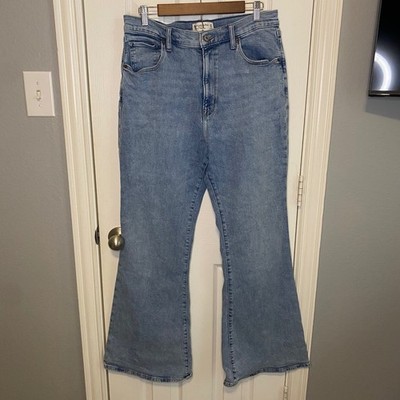 Abercrombie & Fitch The Flare Ultra High Rise Jeans Light Wash Blue Size 33 16R