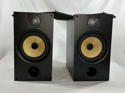 Pair of Black Ash Bowers & Wilkins (B&W) 685 S2 Stand-mount Speakers Home Audio