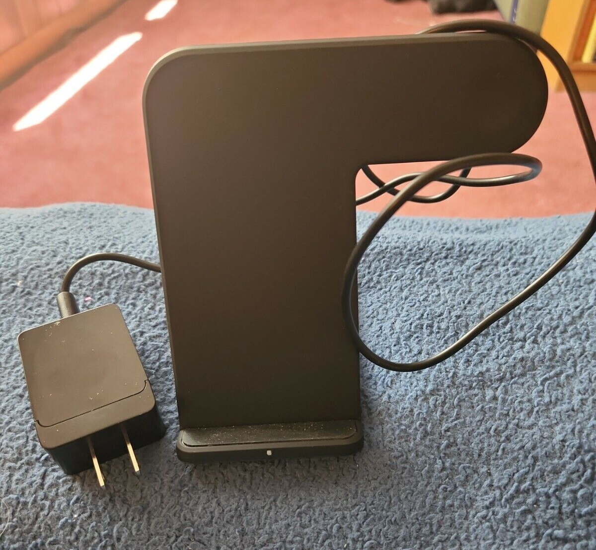 Tested! iPhone 12 11 Pro Max Wireless Fast Charger Charging Stand Station.