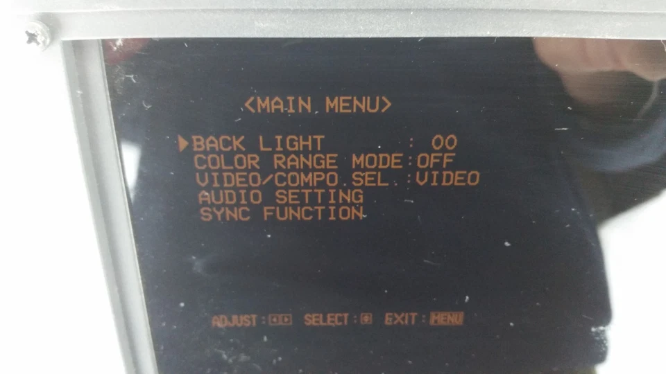 JVC DT-V9L1DU MULTI FORMAT LCD MONITOR  BROADCAST STUDIO MONITOR 9" - Image 2 of 4