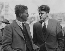 Sir Edmund Hillary is met by Sir John Hunt at Butler's Wharf - 1956 Old Photo 1