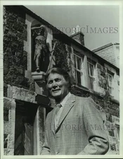 Press Photo Jack Palance, Actor in scene - sap41415