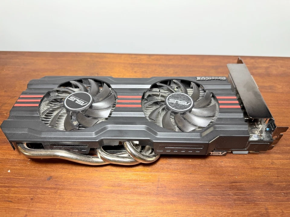 ASUS NVIDIA GeForce GTX 660 DirectCU II graphics card 2GB GDDR5 PCIe 3.0 - Image 4 of 4