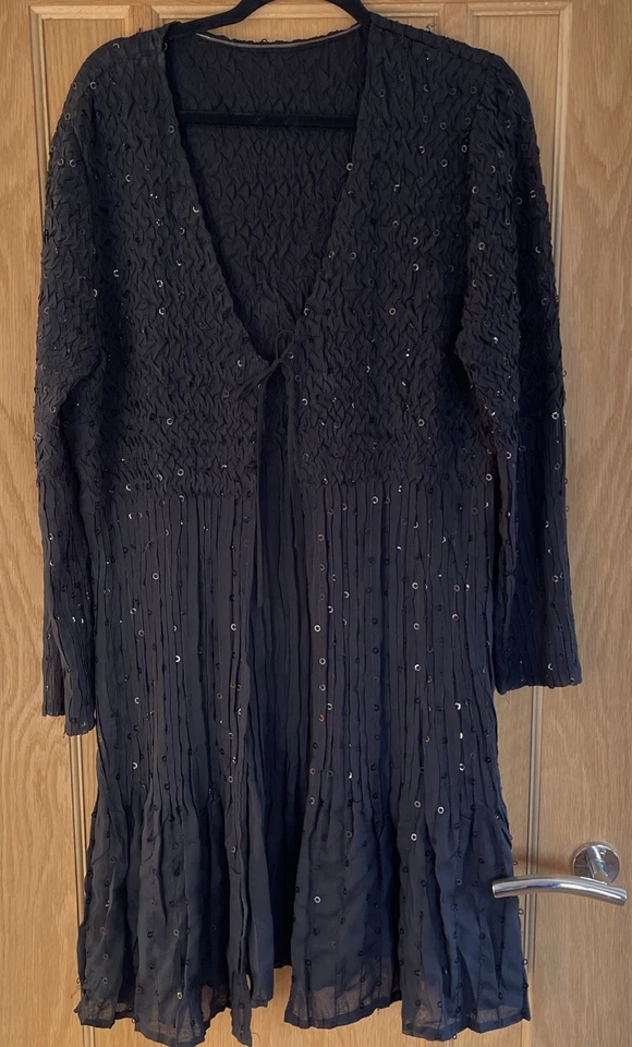 Long Black Crinkle Sequin Evening Party Jacket/Cardigan One Size - free postage - Image 2 of 3