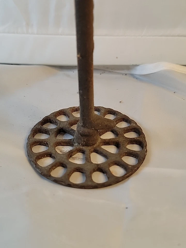 Vintage Cast Iron Potato Masher Farmhouse Kitchen Tool Rustic Decor Antique - Image 4 of 4
