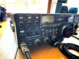 Icom ic 751 hf transciever