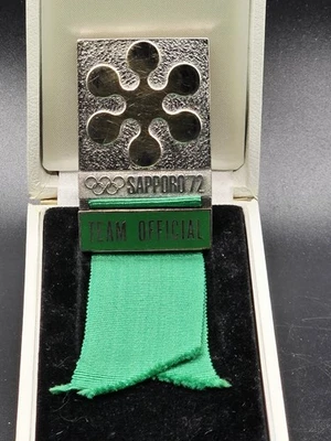 Original Team Official Abzeichen Olympische Spiele 1972 Sapporo NOC FIS - Bild 1 von 4