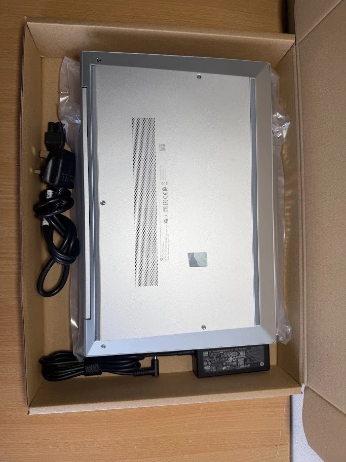 HP EliteBook 840 G8 · i7-1165G7 · 32GB · 1TB, photo 2 of 5