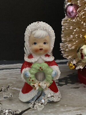 Enesco Christmas Angel with Wings/Wreath Figurine Spaghetti Trim