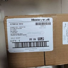 1PC New In Box Honeywell C7061A1012 UV Flame Detector PLC