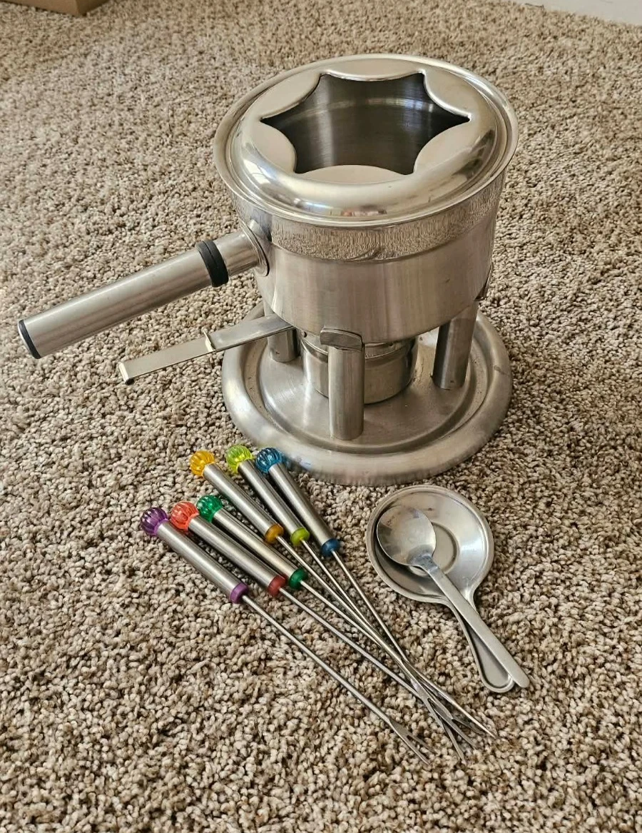 Hoffritz Deluxe Stainless Steel Fondue Set With Six Fondue Forks, Stirrer, Tray
