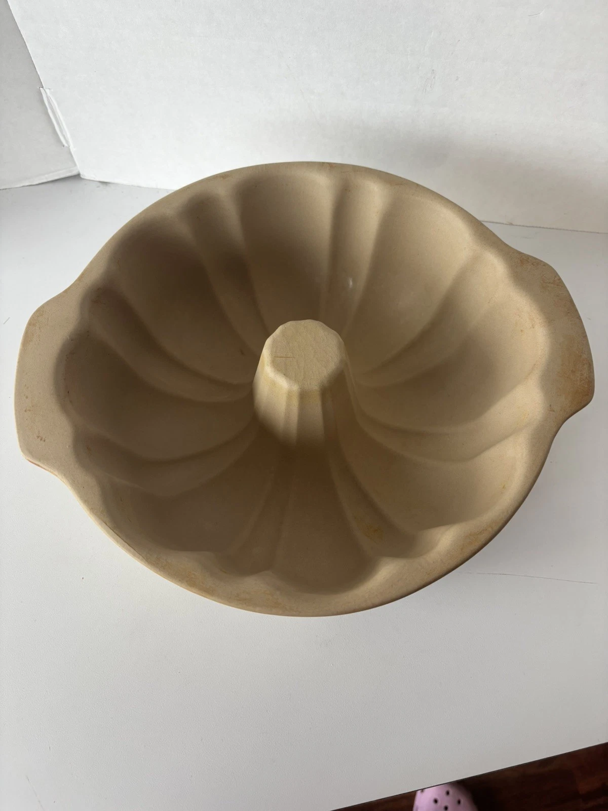 Pampered Chef Family Heritage Stoneware Bundt Cake Pan Stone Bakeware 10"
