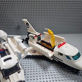 3 LEGO NASA Space Shuttles Lot - 60080 Spaceport, 31117 Creator, 3367 City Build