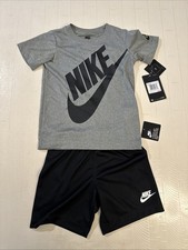 Nike 2 Piece Short Set Boys Size Small Size 3/4 Yrs Black and Gray