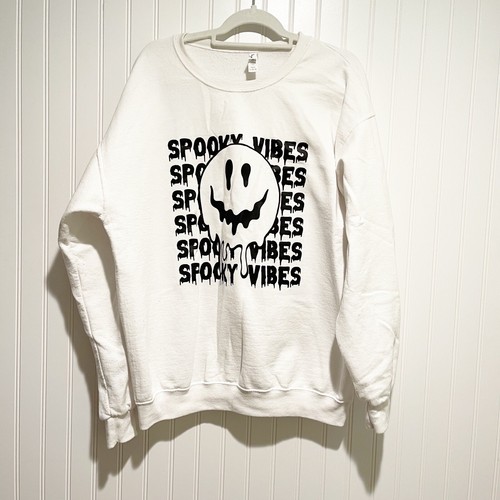 Spooky Vibes Halloween White Crew Neck Sweatshirt Smiley Face Size Large