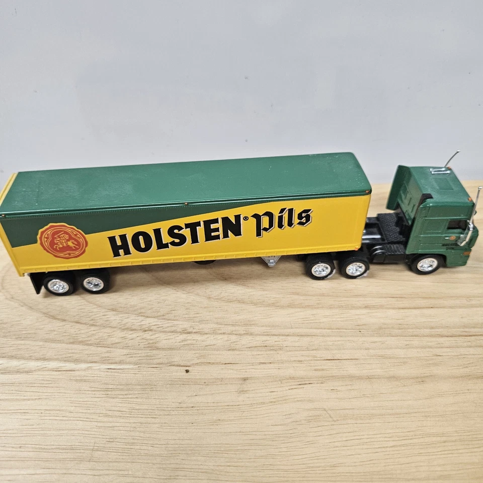 Matchbox Holsten Pils DAF 3300 Truck 1:100 Scale Diecast Brewery Tractor Trailer - Image 2 of 4