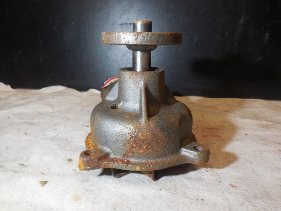 Bomba de agua motor Airtex AW845 7-1219 para Chevrolet Camaro 1962-1968 Foto 2 de 4