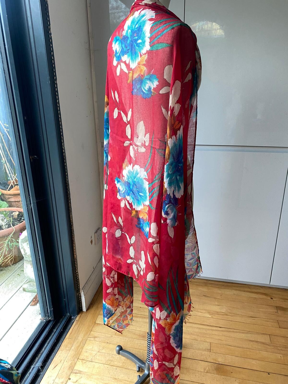 LARGE RECTANGULAR LIGHT WEIGHT SCARF SHAWL RED MU… - image 6