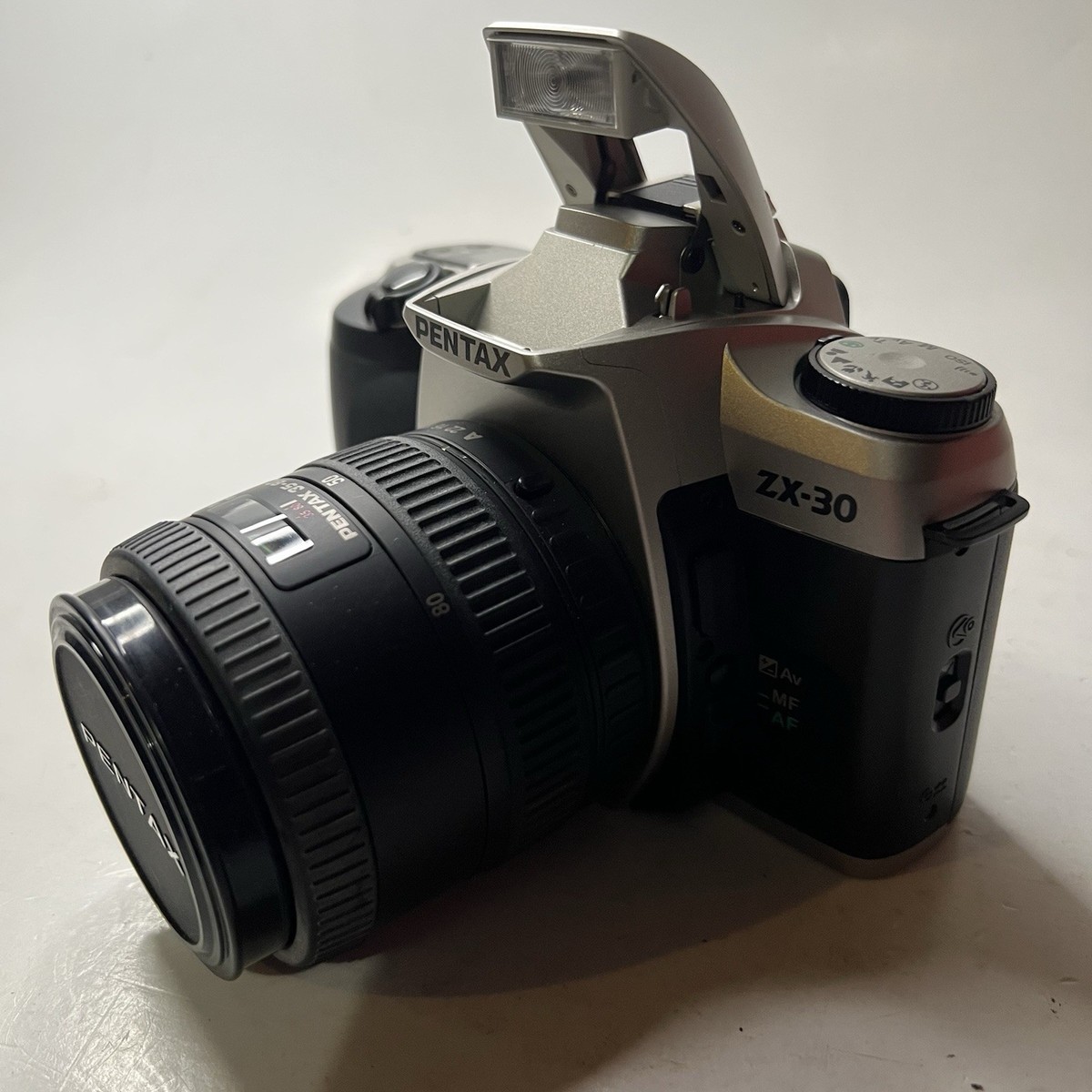 Pentax ZX-30 35mm Film Camera W SMC Pentax-A 35-80mm Lens