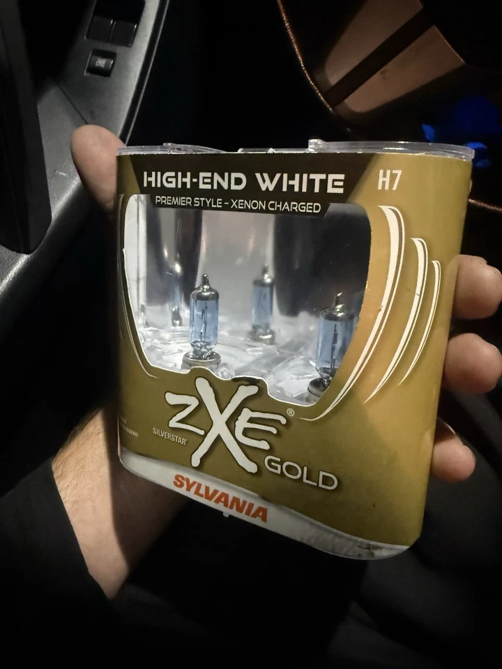 Sylvania H7 SilverStar ZXE GOLD H7SZG.BP2 Foto 2 de 4