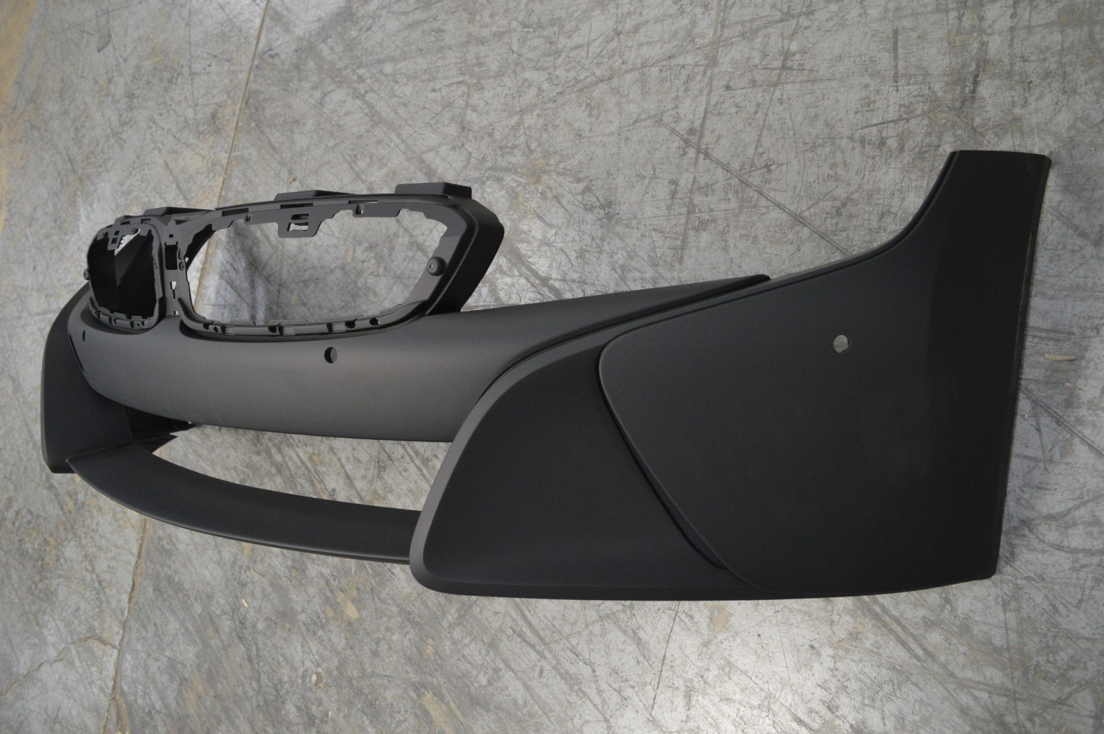 2014 2015 2016 2017 2018 BMW i8 FRONT BUMPER COVER OEM