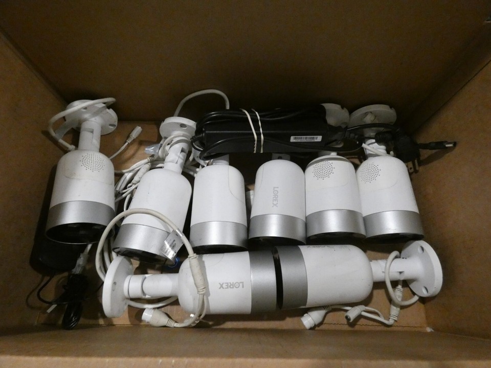 Lorex Smart 4K 2TB HDD 8CH NVR Security System & 8 Active Deterrence