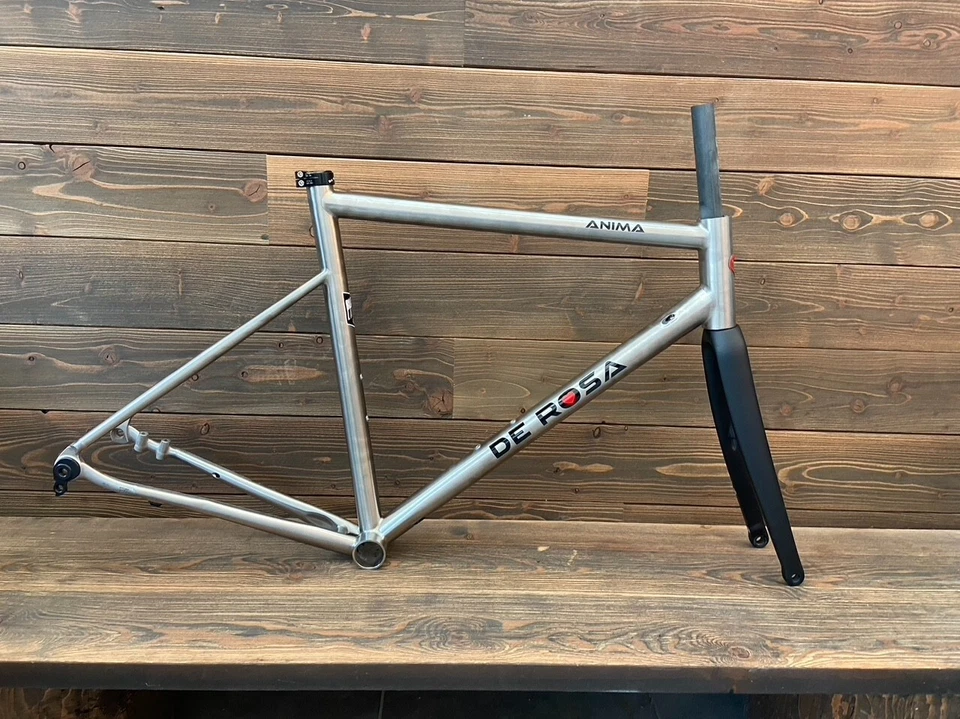 De Rosa Anima Titanium Road Bike – High-End Custom Build Campagnolo Super Record - Image 4 of 4