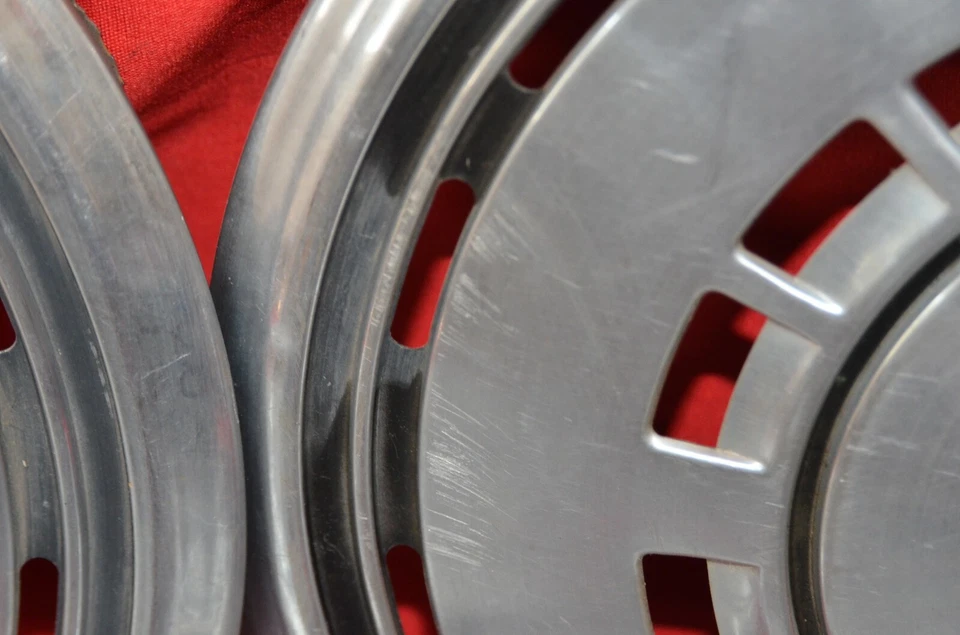 Tapacubos Ford Tempo Mercury 1984-1989 topacio cubiertas de rueda 1985 1986 1987 1988 Foto 3 de 4