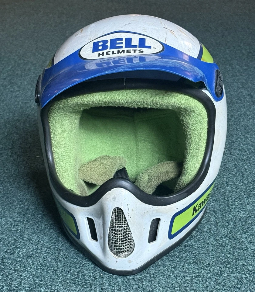 Vintage BELL MOTO 4 CAPACETE VERDE 7 3/8 Kawasaki Dirt Racing Motocross Anos 70-80! - Imagem 3 de 4