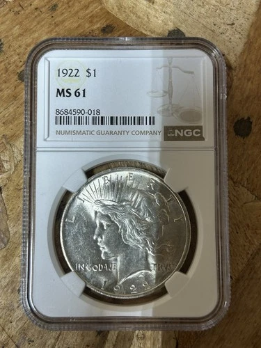 1922 $1 Peace Dollar NGC MS61