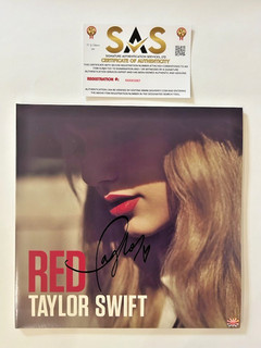 TAYLOR SWIFT SIGNED RED DOUBLE RECORD ALBUM MINT CONDITION COA