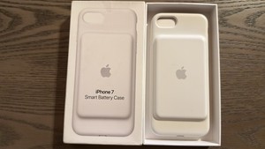 Apple White Smart Battery Case iPhone 7 8 SE 2nd 3rd MN012LL/A Rare Authentic