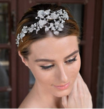 Bridal crystal flower hairband
