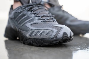adidas torsion trdc grey