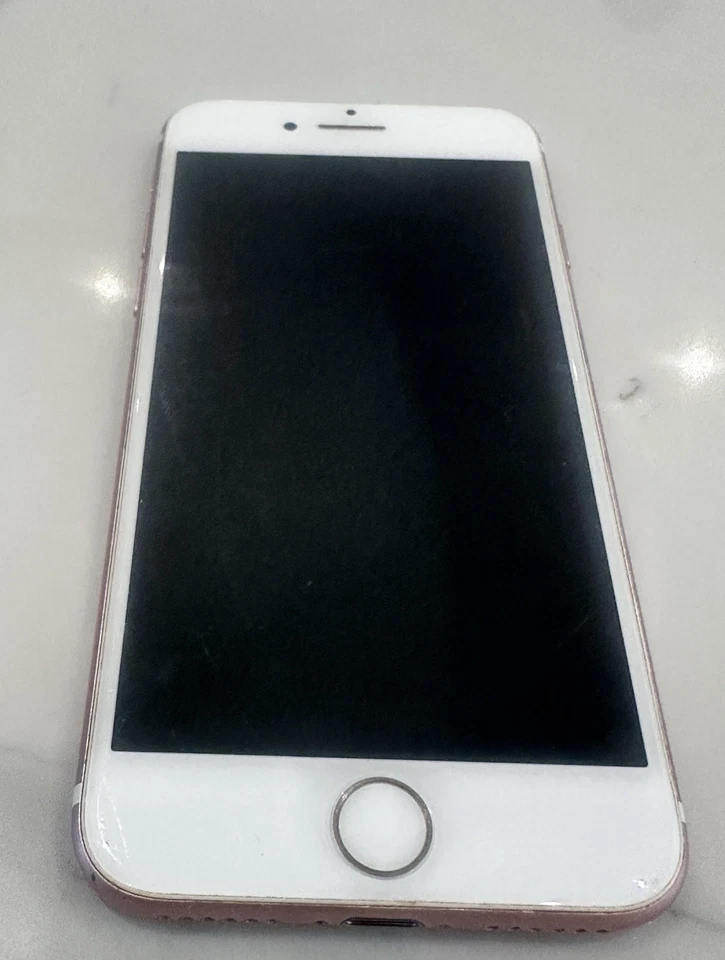 Apple iPhone 7 · 32GB, photo 1 of 5