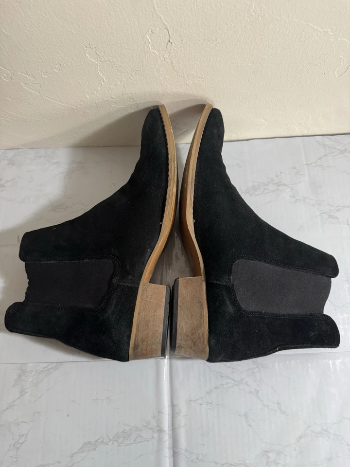 Botas Chelsea occidentales de gamuza negras con tacón cubano punta puntiaguda estilo Y2K ASOS para hombre 9 Foto 4 de 4