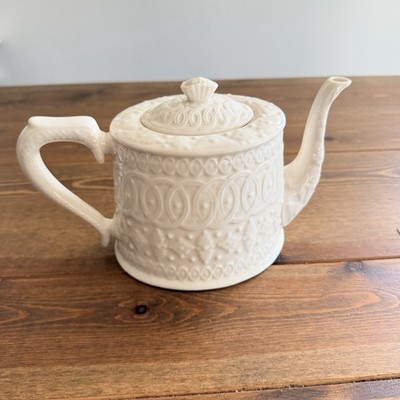  Two s Company  Thatcham CreamWare Embossed Teapot