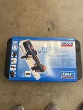 Lincoln Battery Grease Gun with All Accessories New In Box