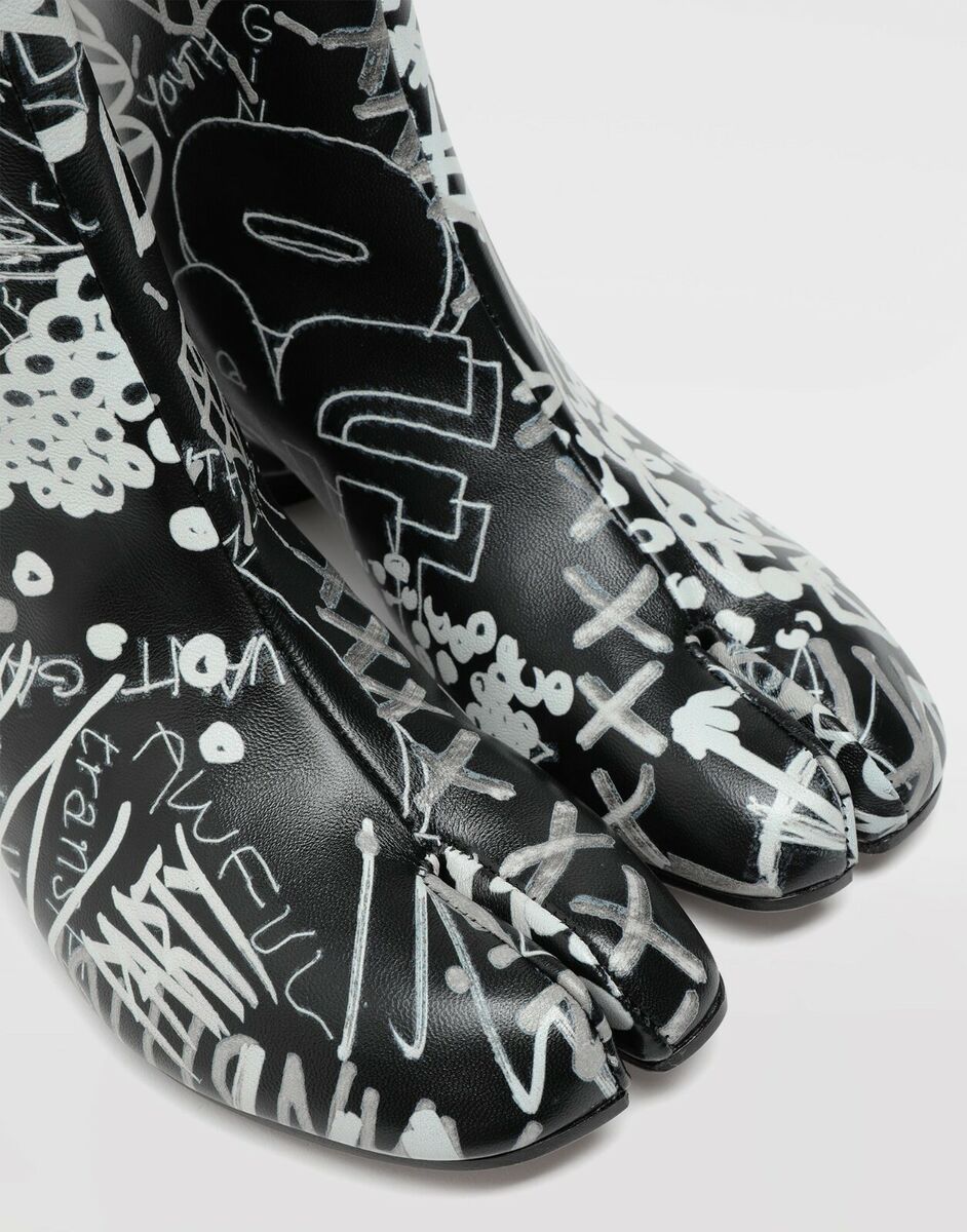 Maison Martin Margiela Painted Graffiti Tabi Boots 37 brand Maison Martin Margiela Painted Graffiti Tabi Boots 37 brand