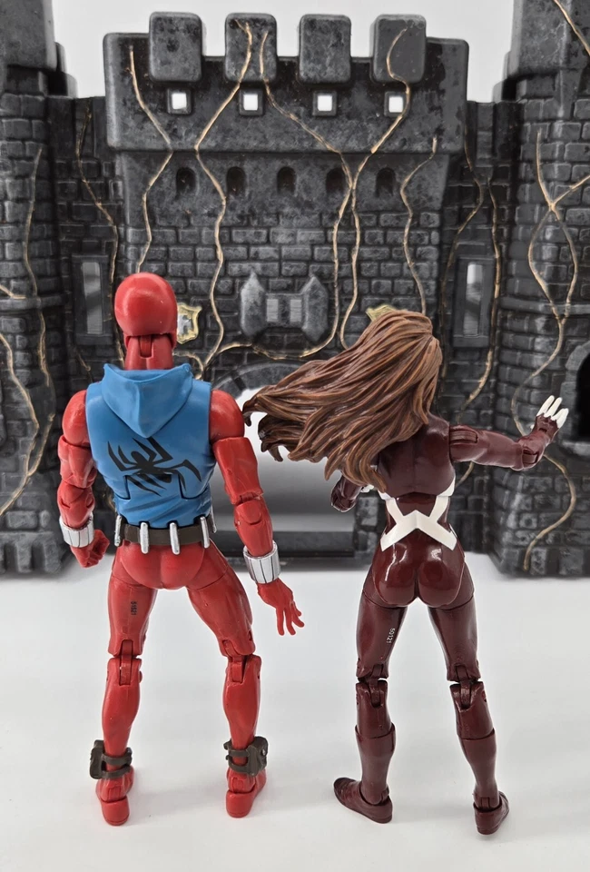 Marvel Legends Spider-Man Araña Escarlata y Araña-Mujer Guerreros de la Web Set Foto 4 de 4