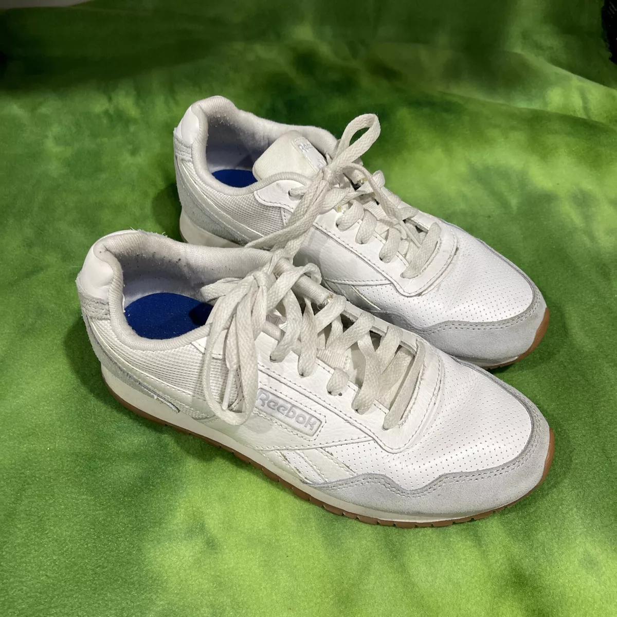 Reebok classic on sale white gum womens