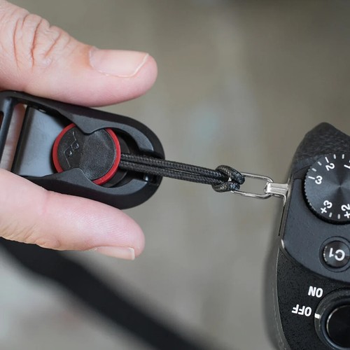 4x Peak Design Anchors & 4x camera strap mounts for 1.25/0.75" wide strap - Picture 9 of 9